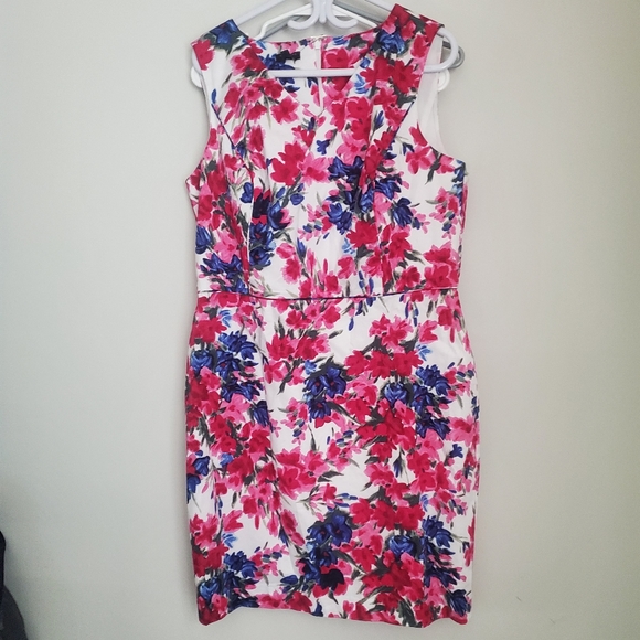 NWT Gorgeous designer dress - Picture 1 of 2